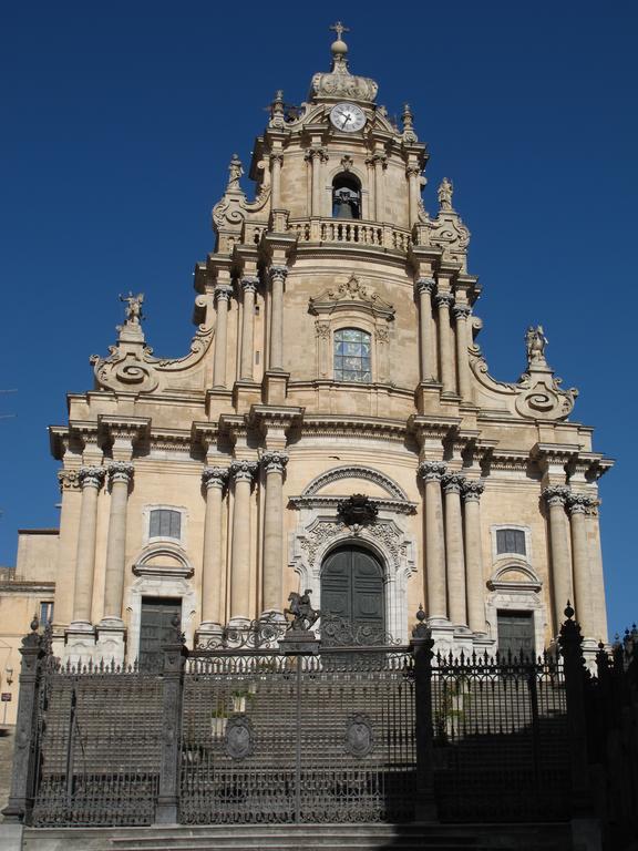 Siricyaus Villa Ragusa Exterior foto